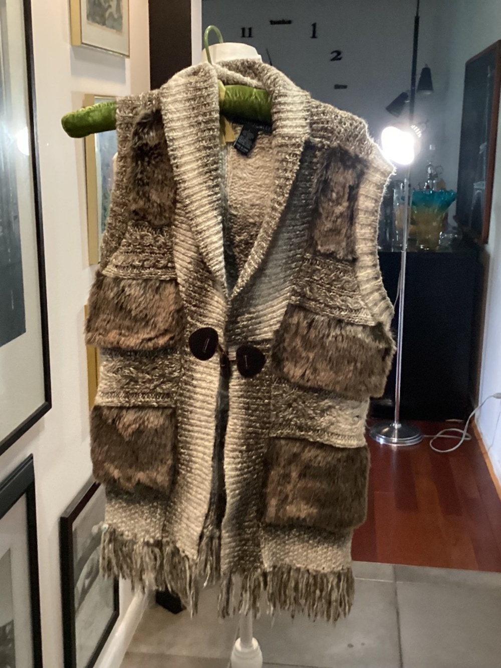 VINTAGE CYNTHIA. ROWLEY Y2 K vest faux fur loaded with details size Large